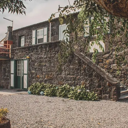 Villa Adegas Do Pico Prainha (Sao Roque do Pico)