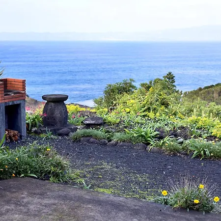 Adegas Do Pico 빌라