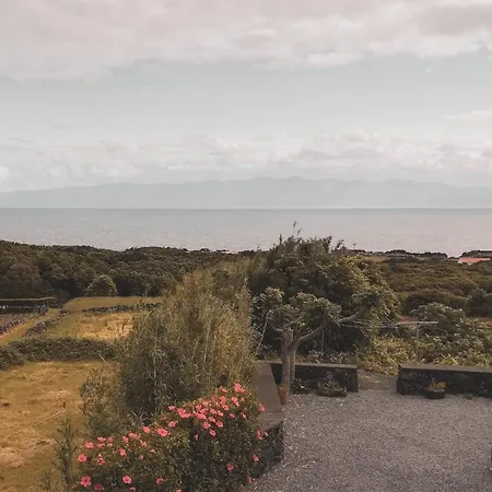 Adegas Do Pico Villa *