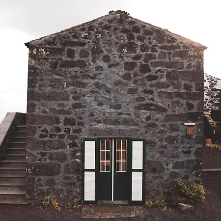 Villa Adegas Do Pico Prainha (Sao Roque do Pico)