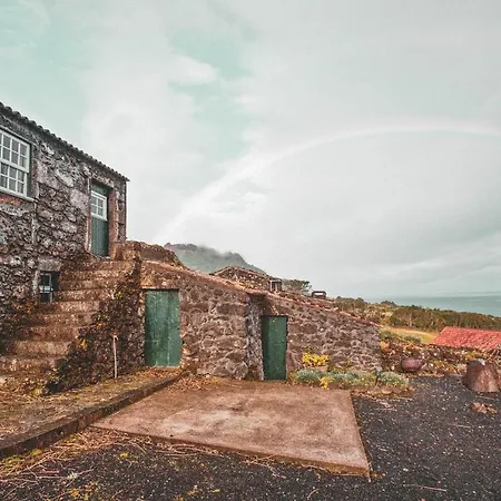Villa Adegas Do Pico