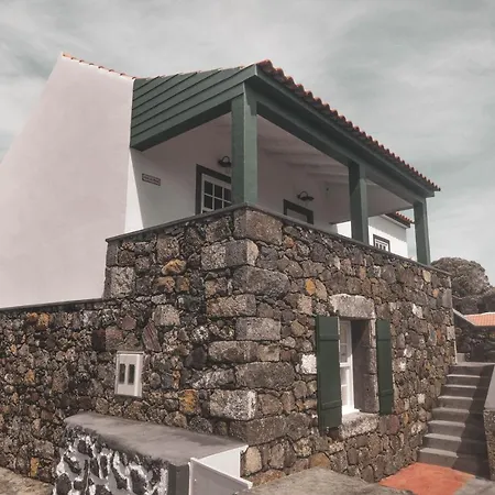 Villa Adegas Do Pico Prainha (Sao Roque do Pico)