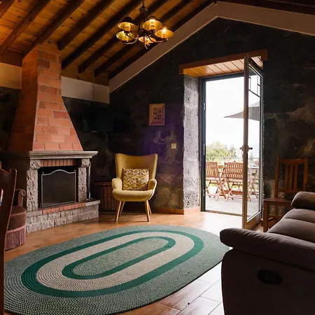 Adegas Do Pico Villa