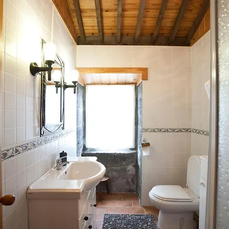 Villa Adegas Do Pico Prainha (Sao Roque do Pico)
