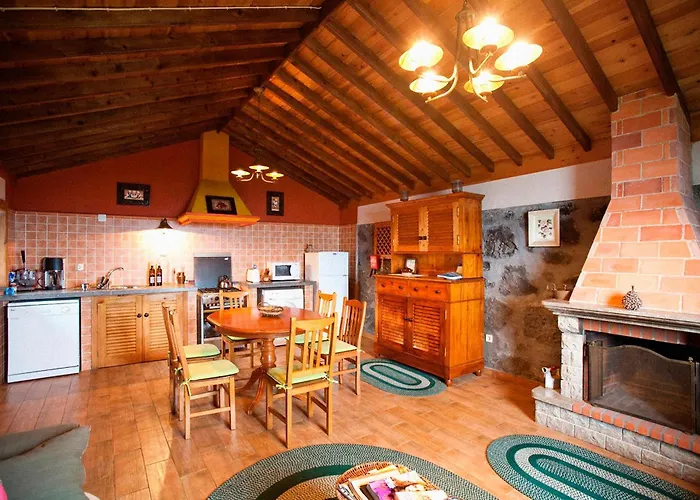 빌라 Adegas Do Pico *