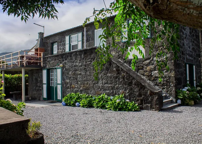 Adegas Do Pico Prainha (Sao Roque do Pico)